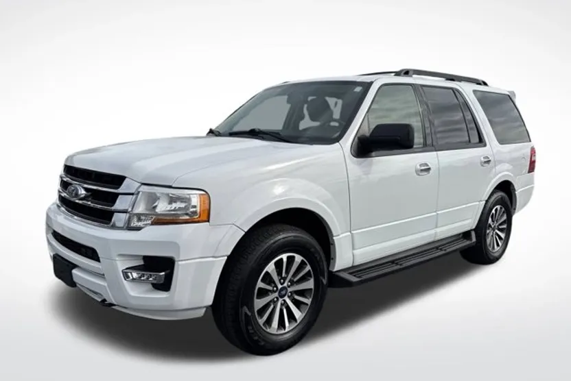 2017 Ford Expedition XLT photo 1