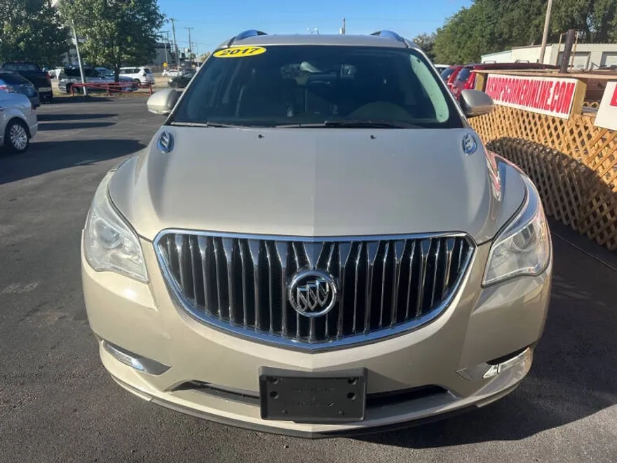 2017 Buick Enclave Leather photo 1