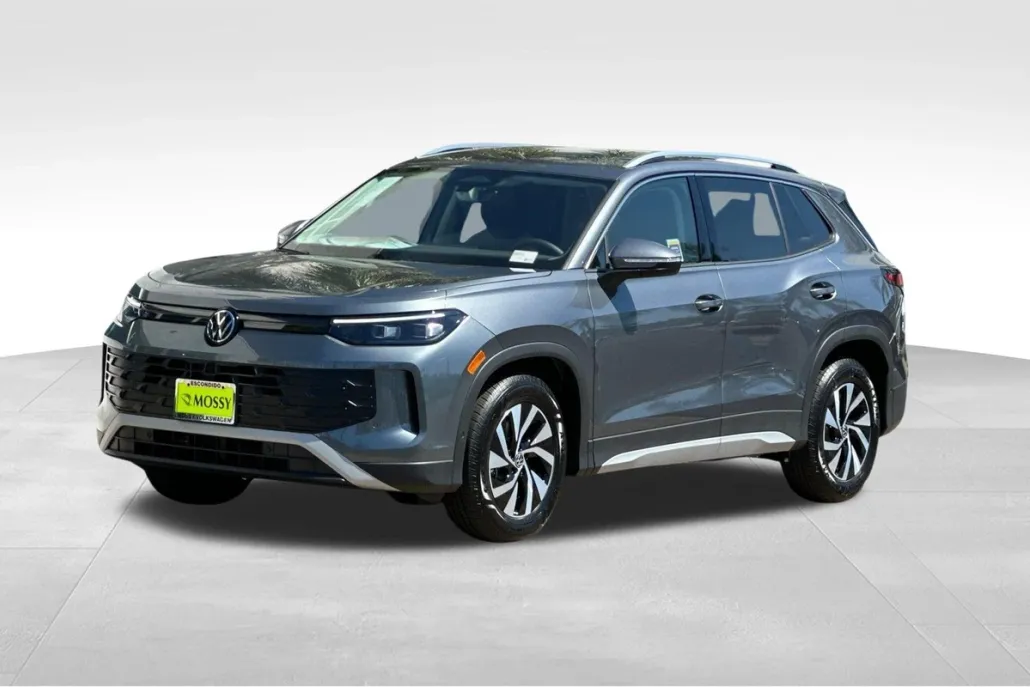 2025 Volkswagen Tiguan S photo 1