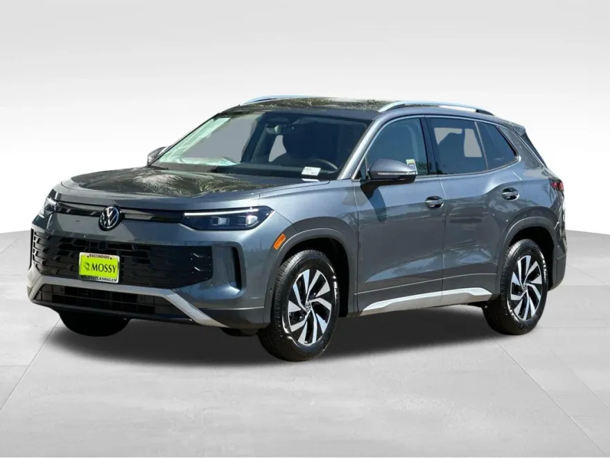2025 Volkswagen Tiguan S photo 1