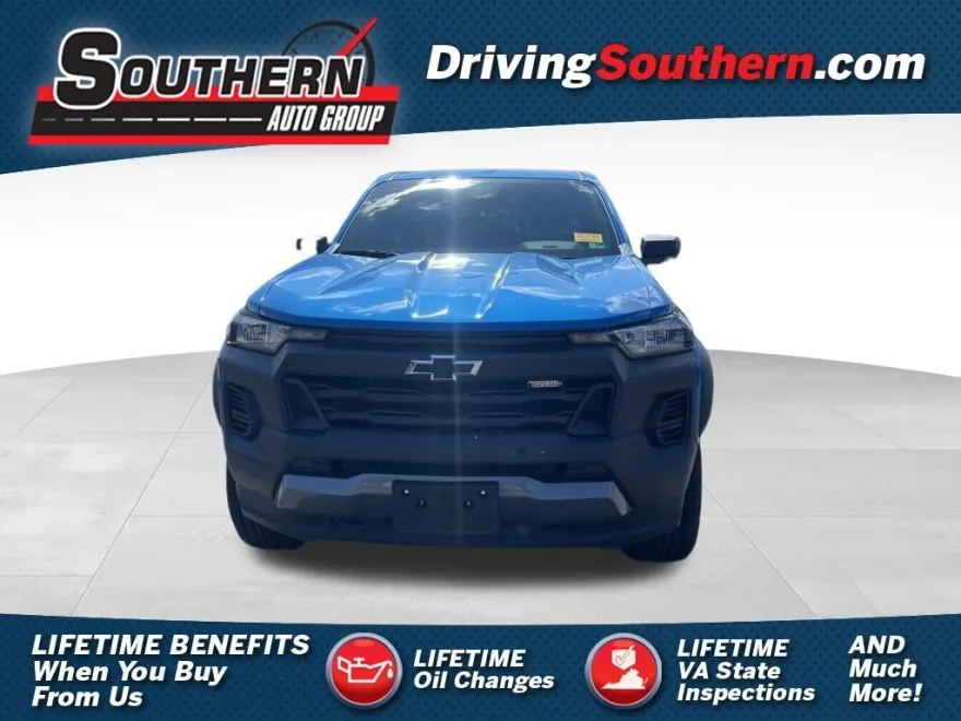 2023 Chevrolet Colorado Trail Boss photo 1