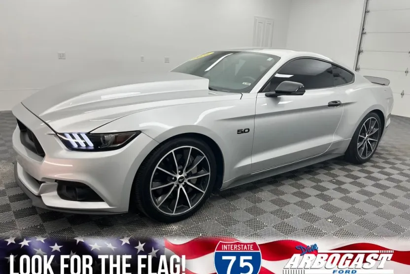 2016 Ford Mustang GT photo 1