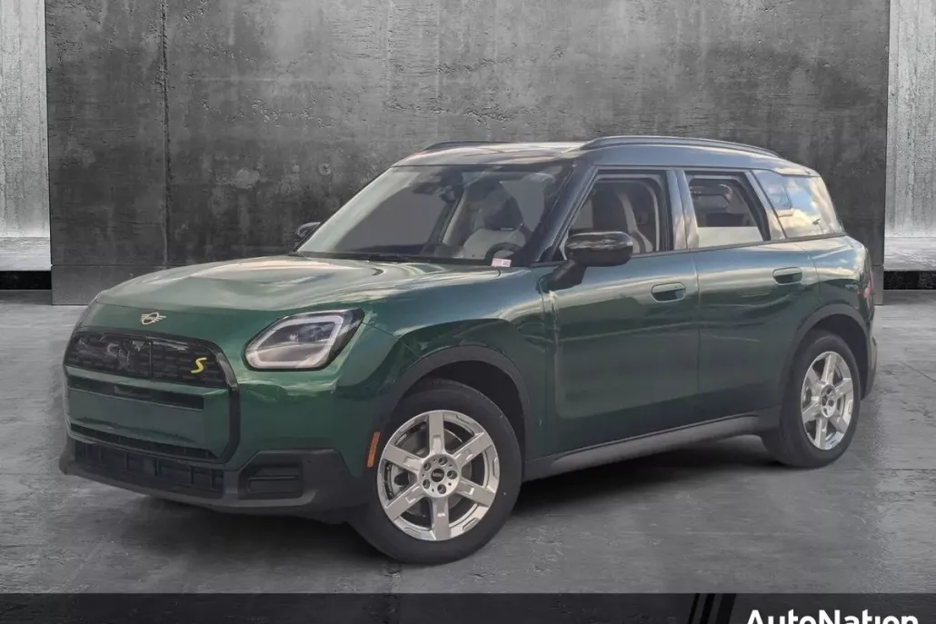 2025 Mini Countryman SE ALL4 Signature photo 1
