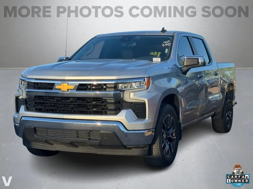 2022 Chevrolet Silverado 1500 LT photo 1