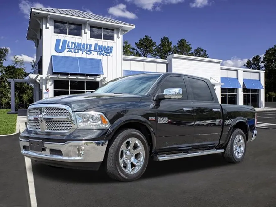 2017 Ram 1500 Laramie photo 1