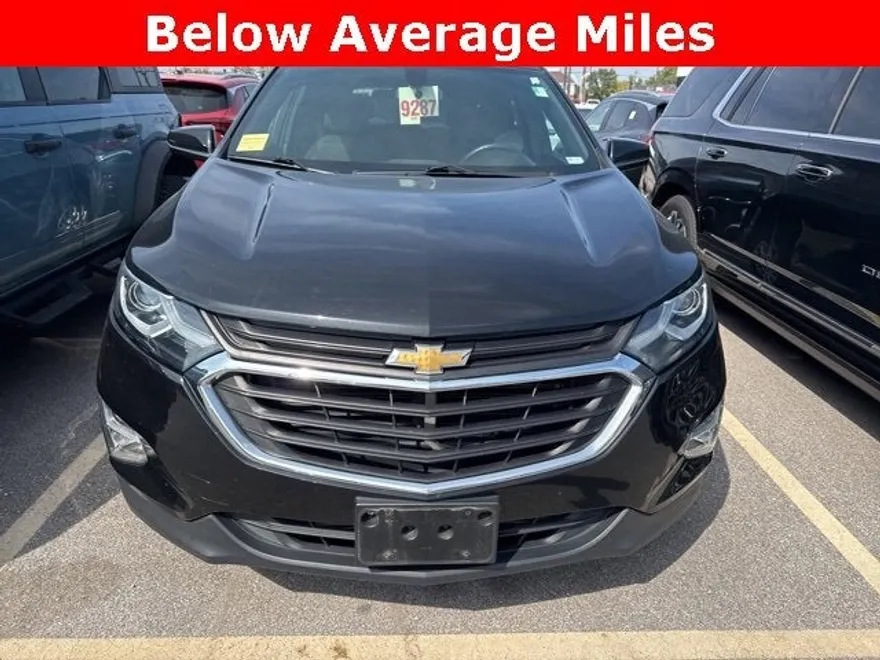 2018 Chevrolet Equinox LT photo 1