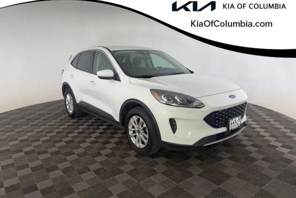2021 Ford Escape SE photo 1