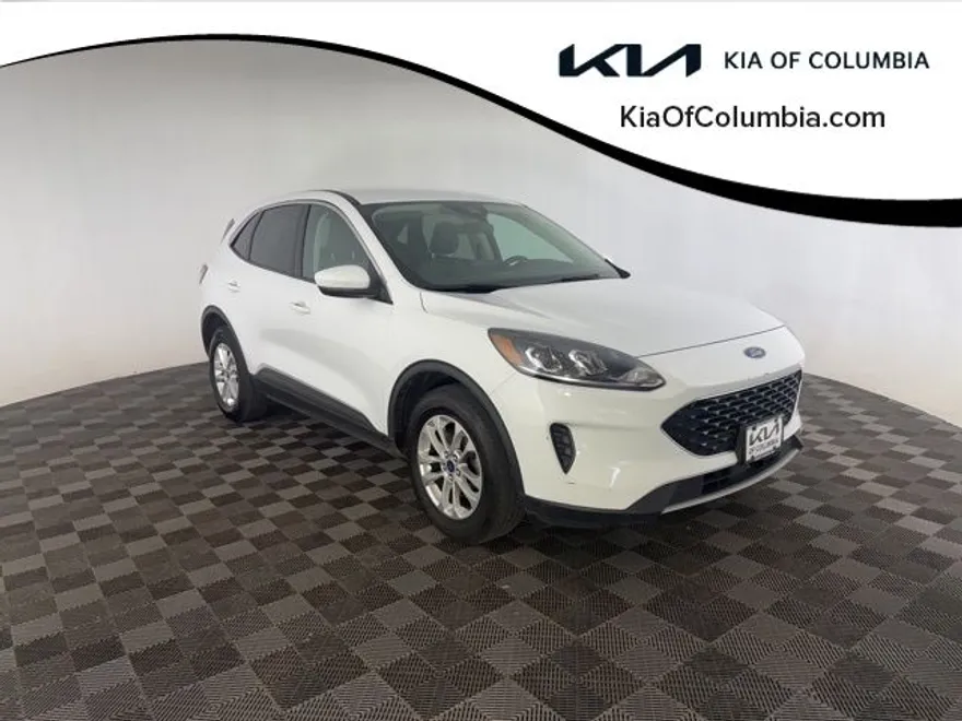 2021 Ford Escape SE photo 1