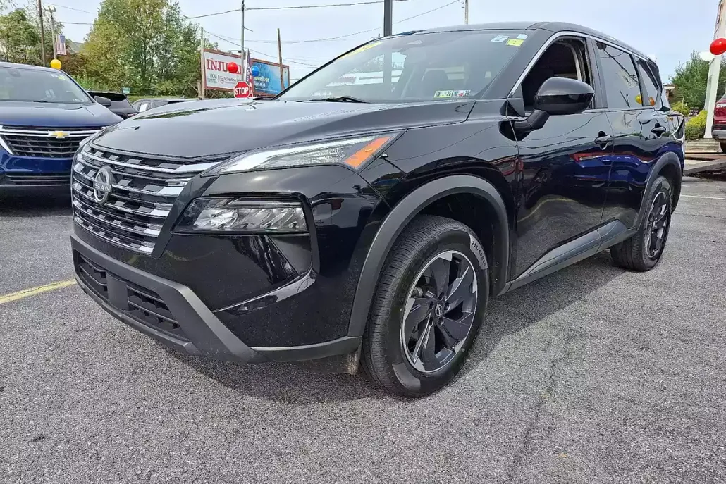 2024 Nissan Rogue SV AWD photo 1