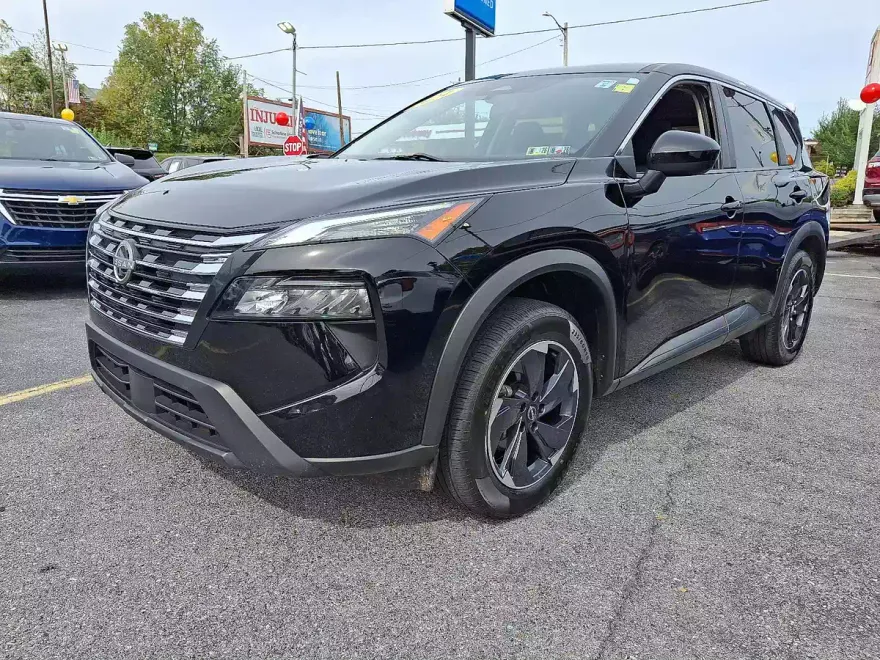2024 Nissan Rogue SV AWD photo 1