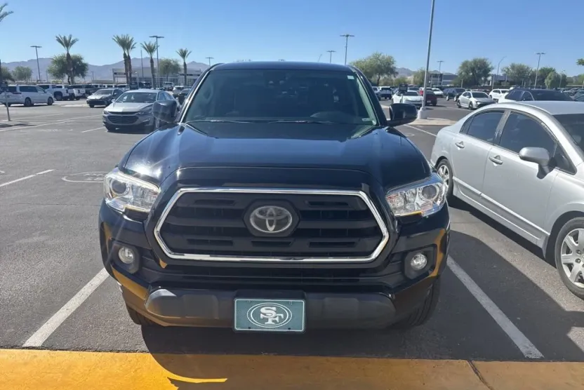 2019 Toyota Tacoma SR5 photo 1