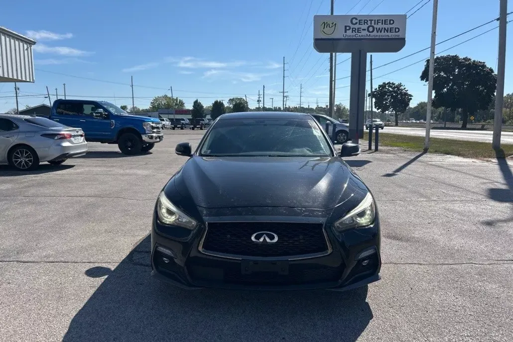2018 Infiniti Q50 3.0t LUXE photo 1