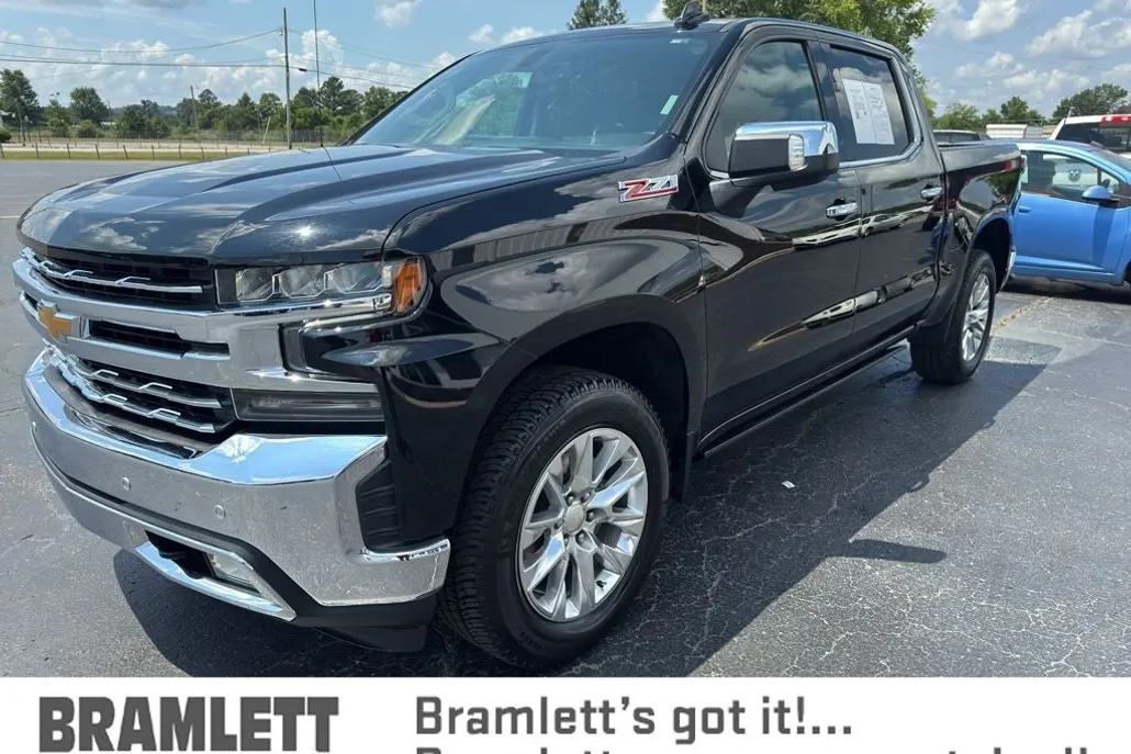 2022 Chevrolet Silverado 1500 LTZ photo 1