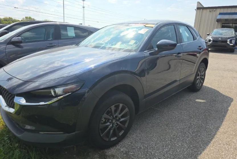2020 Mazda CX-30 S photo 1