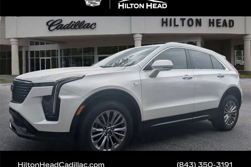 2025 Cadillac XT4 Premium Luxury photo 1