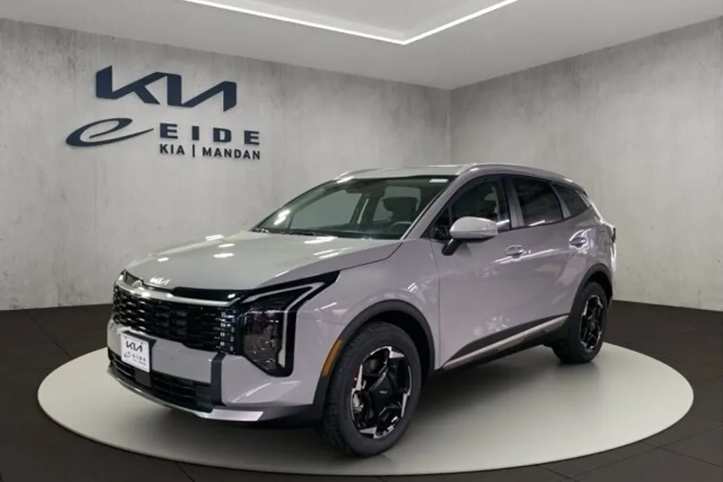 2026 Kia Sportage EX photo 1
