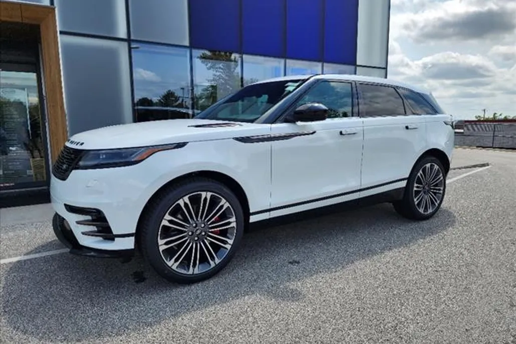 2024 Land Rover Range Rover Velar SE photo 1