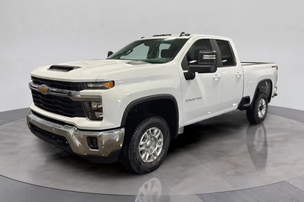 2026 Chevrolet Silverado 2500HD LT photo 1