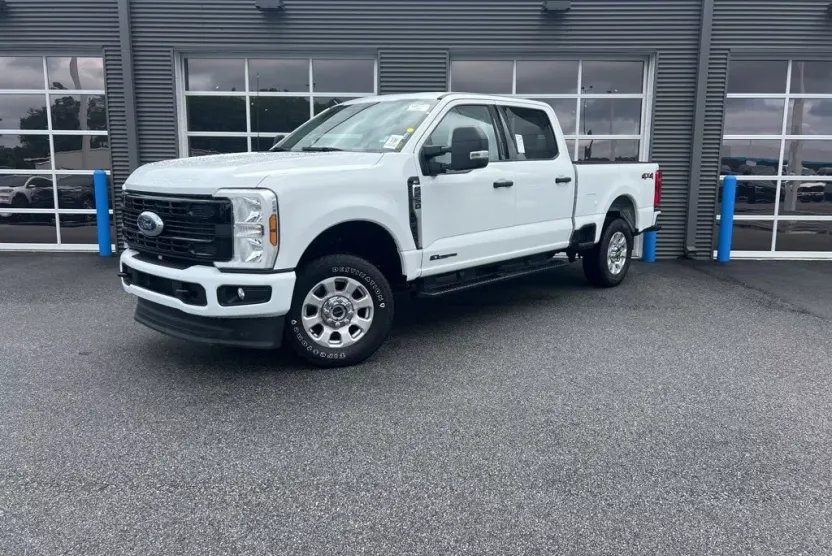 2024 Ford F-250 photo 1