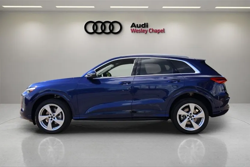 2025 Audi Q5 2.0T Premium Plus photo 1