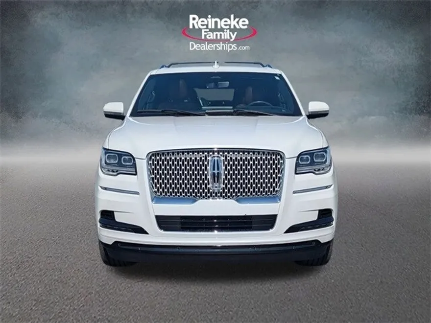 2022 Lincoln Navigator Reserve L photo 1