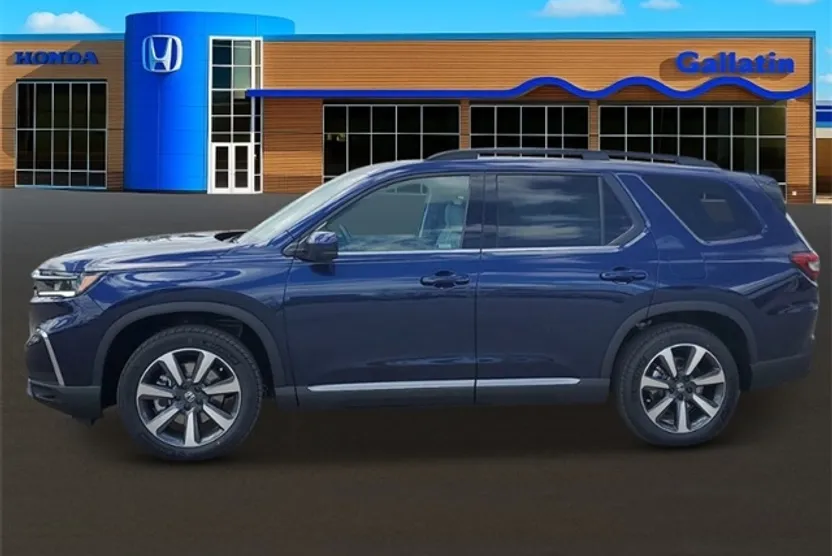 2025 Honda Pilot Touring photo 1
