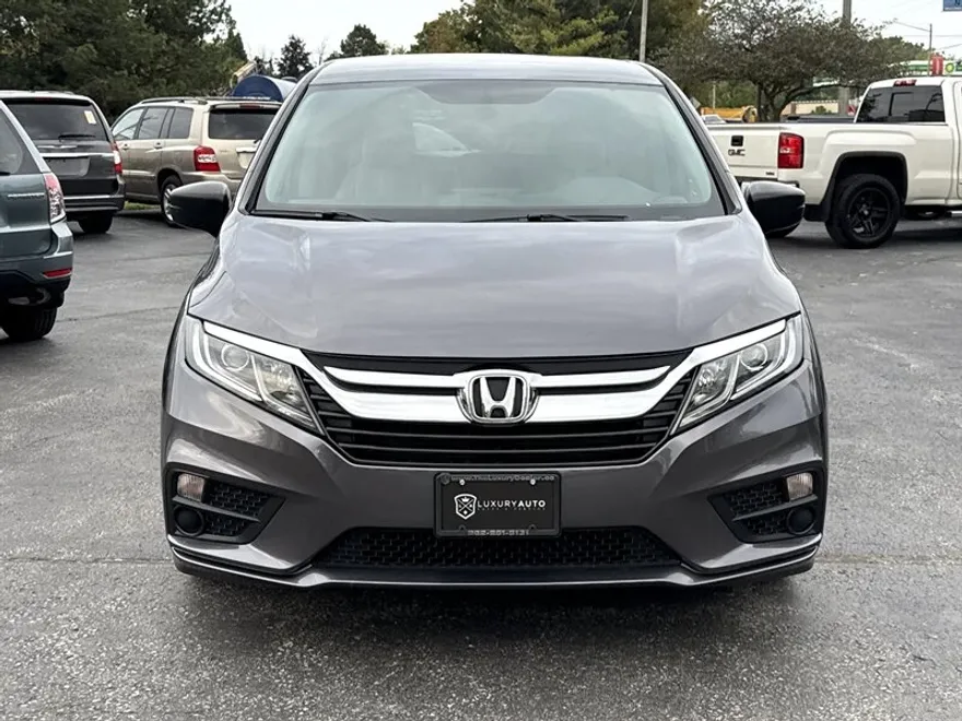 2019 Honda Odyssey LX photo 1