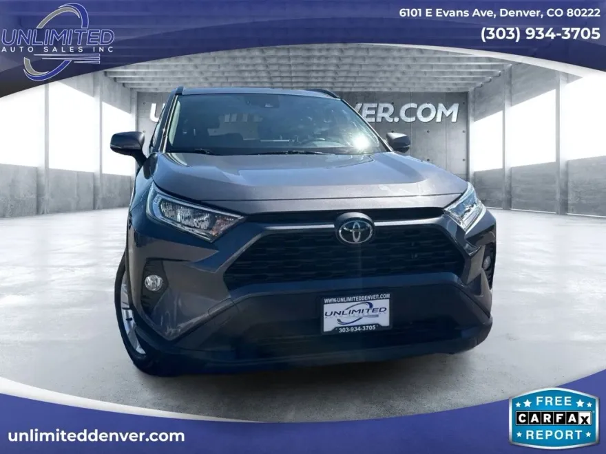 2020 Toyota RAV4 XLE photo 1