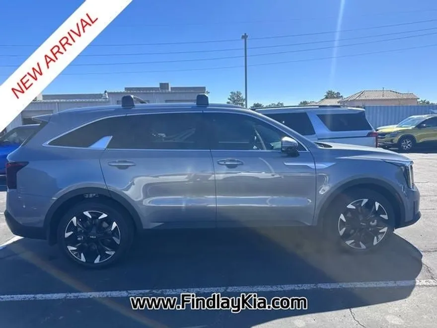 2025 Kia Sorento photo 1