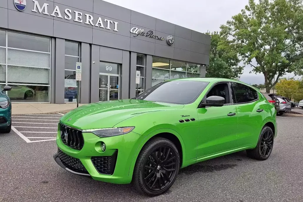 2023 Maserati Levante Modena S photo 1
