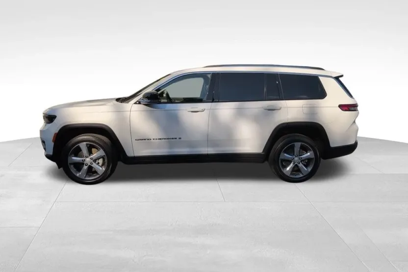 2022 Jeep Grand Cherokee Limited photo 1