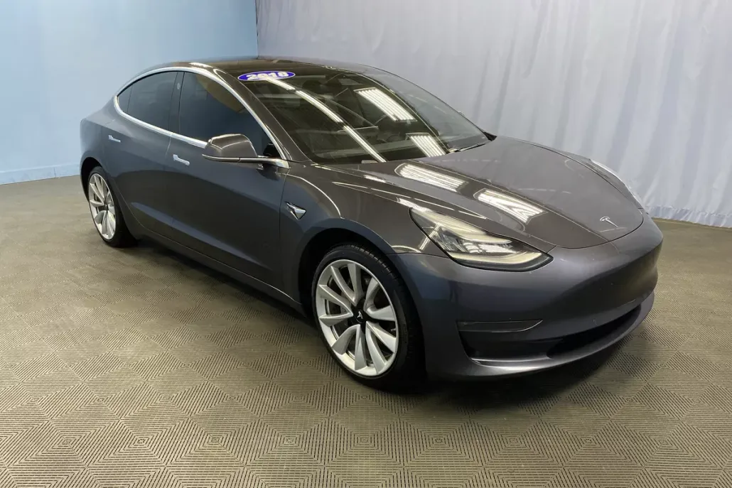 2018 Tesla Model 3 Long Range photo 1