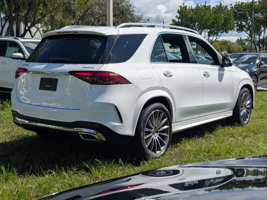 2026 Mercedes Benz GLE 450 4MATIC photo 1