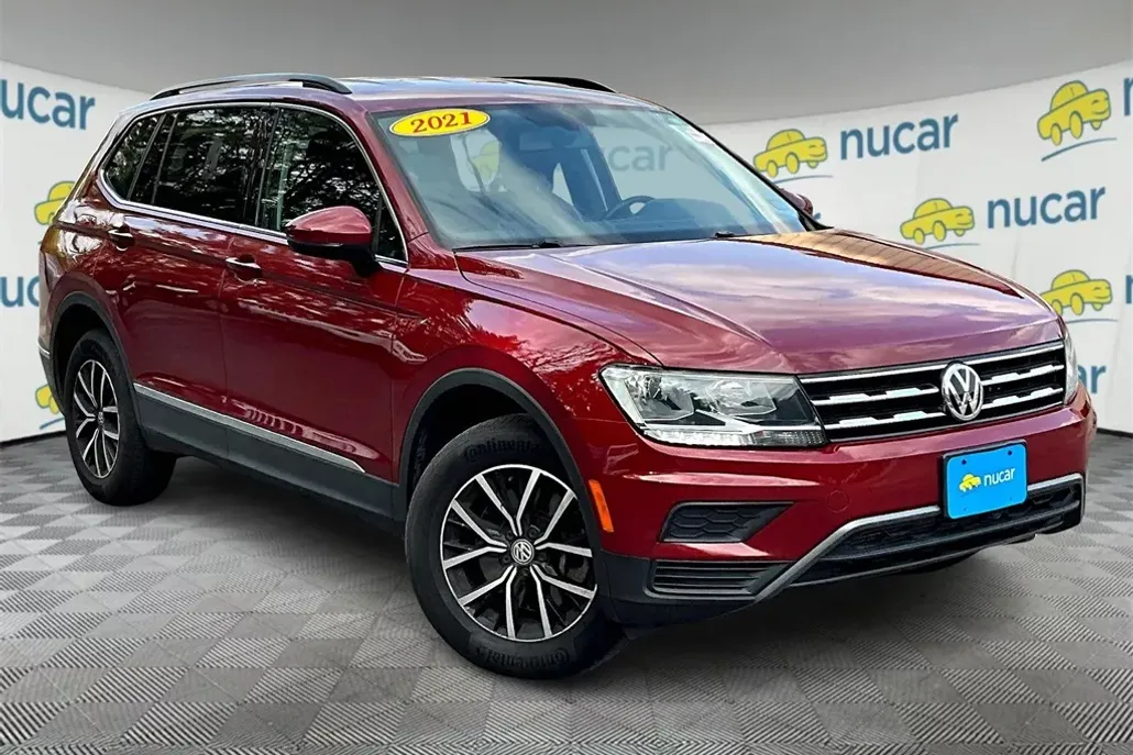 2021 Volkswagen Tiguan SE photo 1