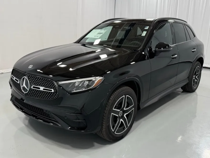 2026 Mercedes Benz GLC 300 4MATIC photo 1