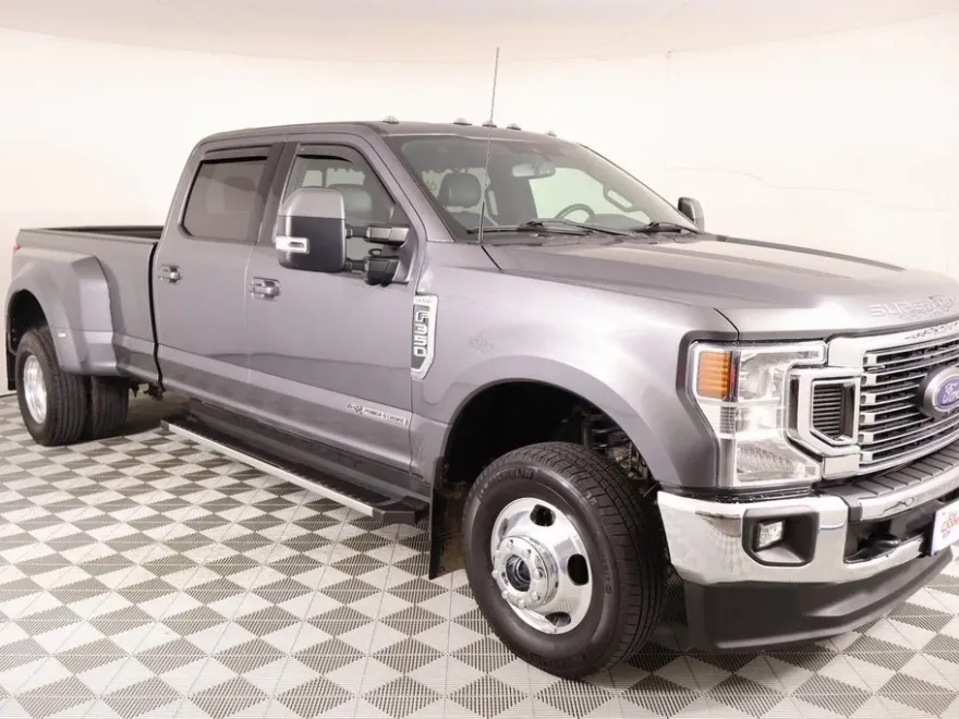 2022 Ford F-350 Lariat photo 1