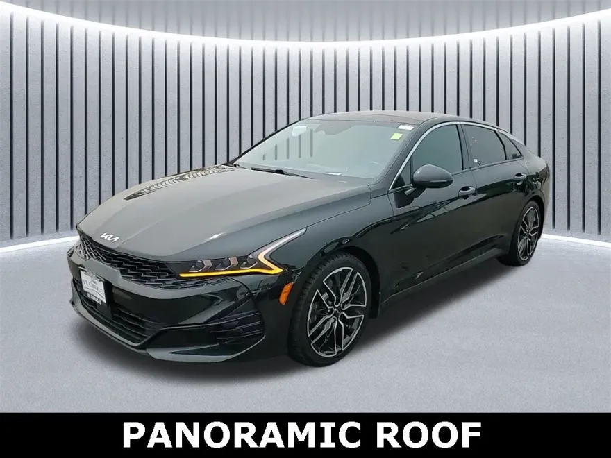 2023 Kia K5 GT photo 1
