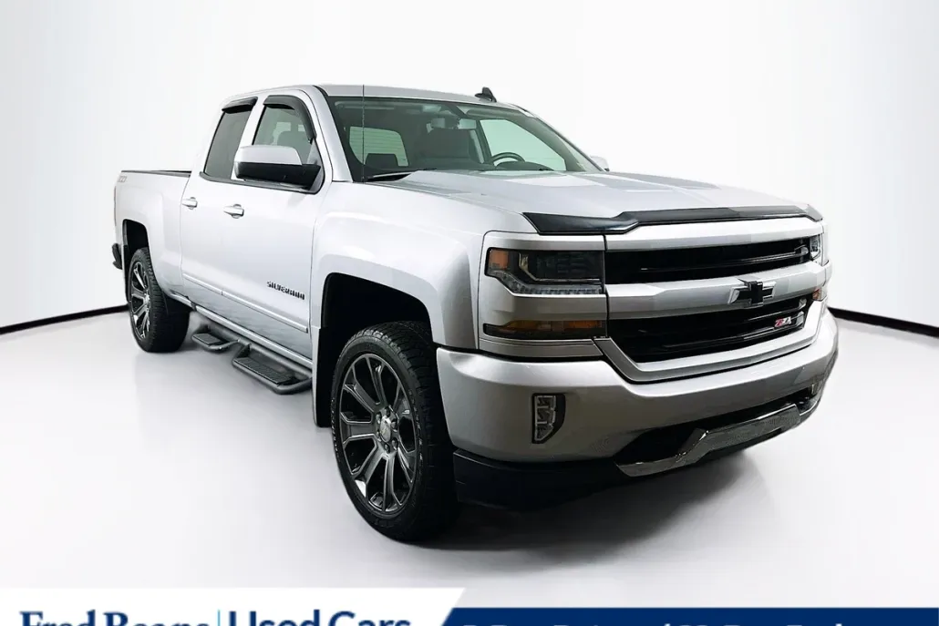 2018 Chevrolet Silverado 1500 LT photo 1