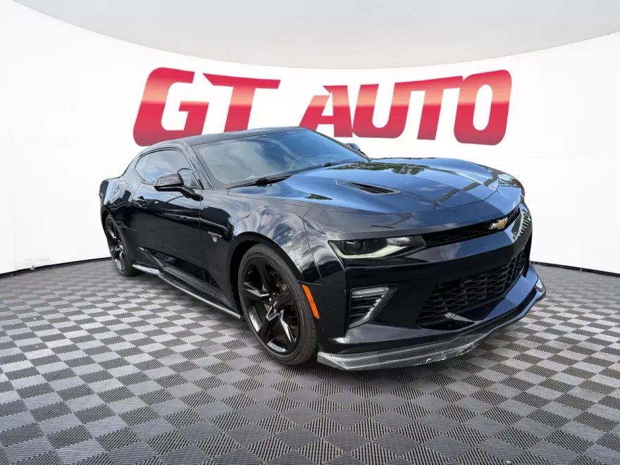 2017 Chevrolet Camaro SS photo 1