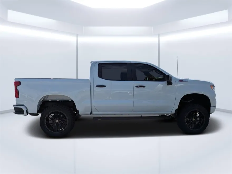 2025 Chevrolet Silverado 1500 RST photo 1