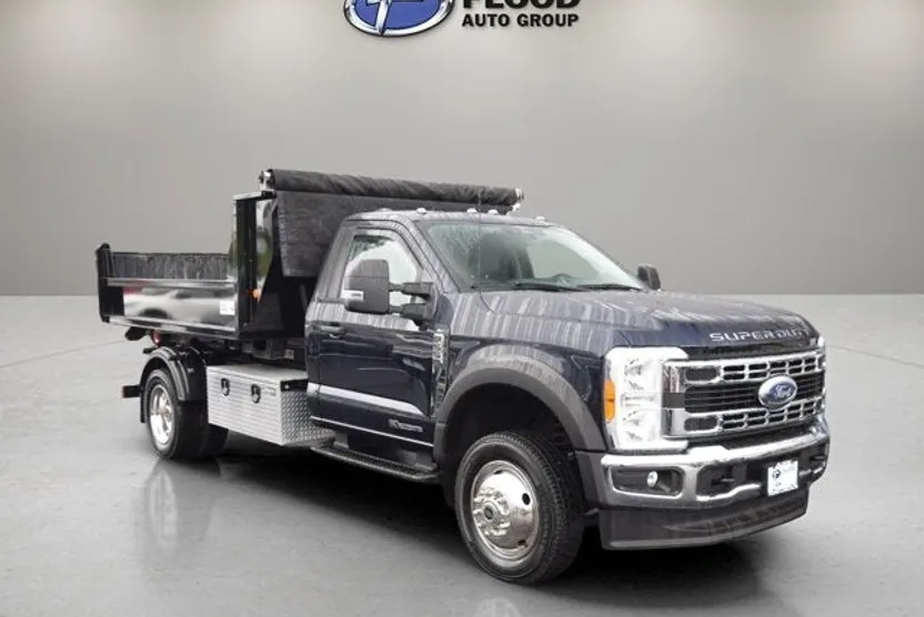 2023 Ford F-550 XL photo 1