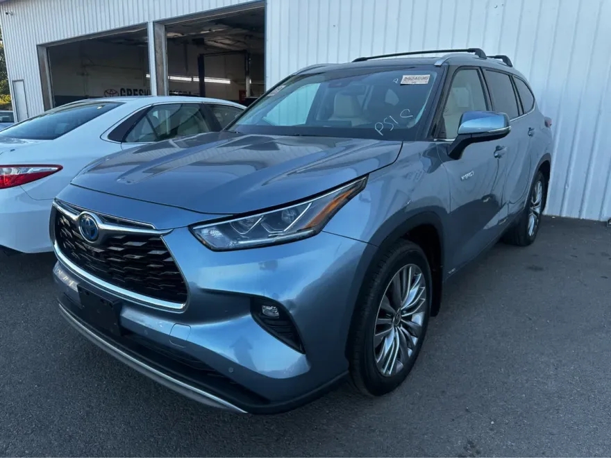 2021 Toyota Highlander Hybrid Platinum photo 1