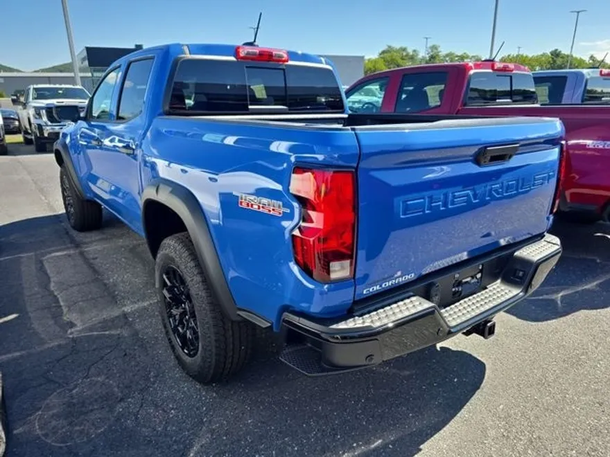 2026 Chevrolet Colorado Trail Boss photo 1