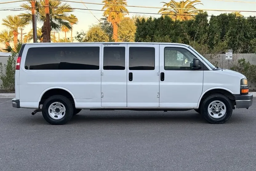 2012 Chevrolet Express LT 3500 Passenger Van photo 1