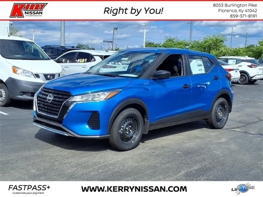 2025 Nissan Kicks Play S photo 1