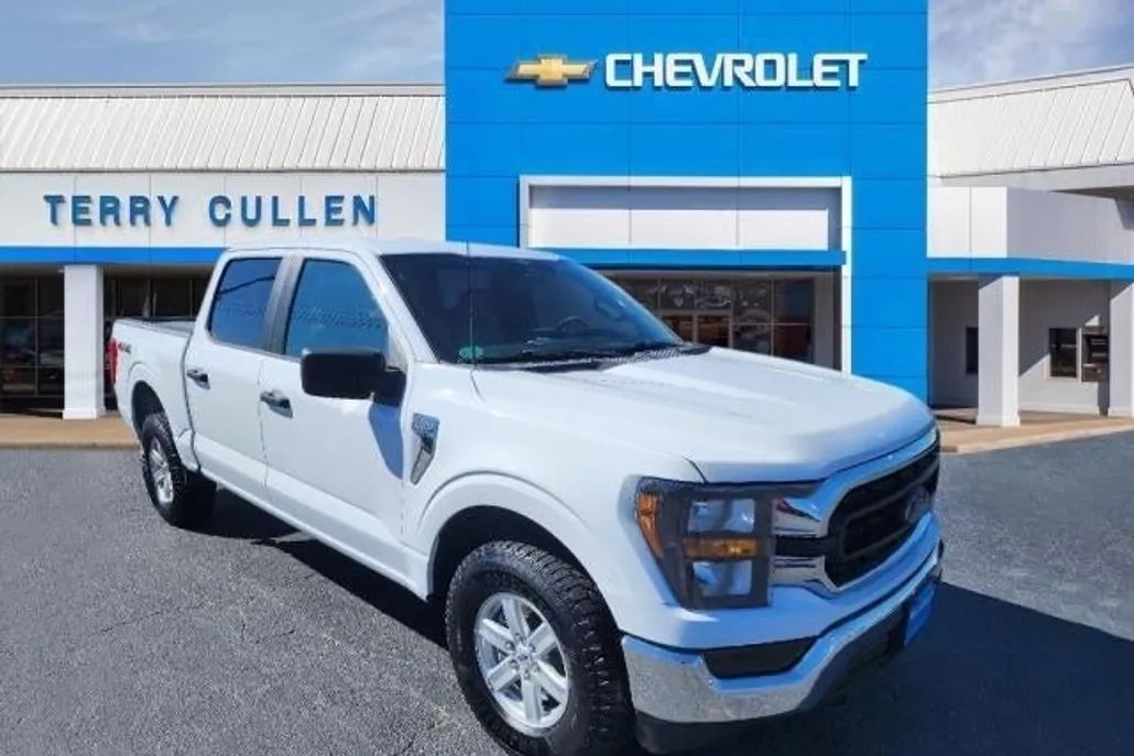 2023 Ford F-150 XLT photo 1