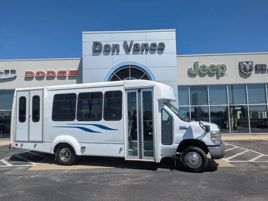 2012 Ford E-350 photo 1