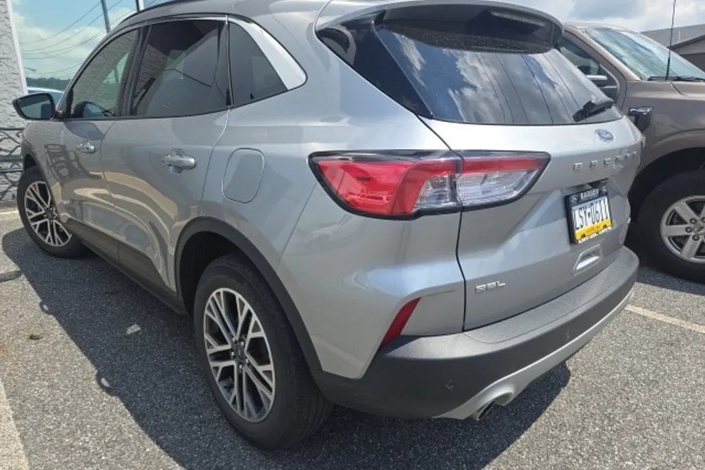 2021 Ford Escape SEL photo 1