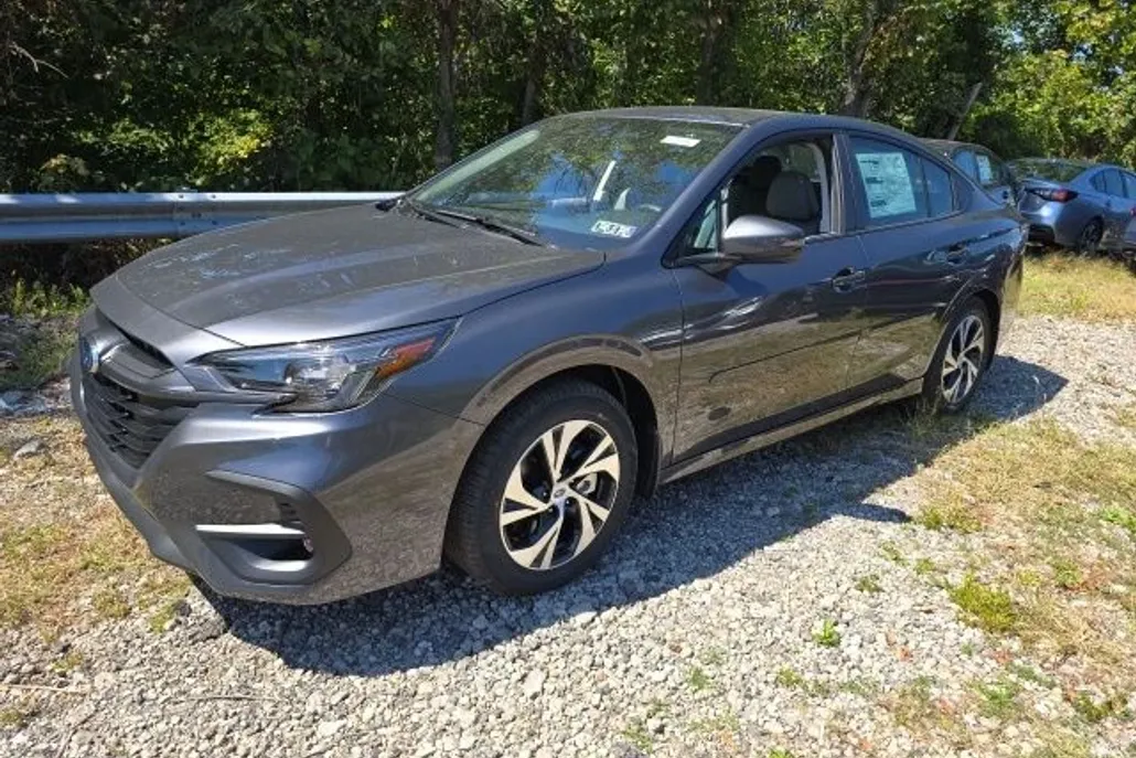 2025 Subaru Legacy Premium photo 1