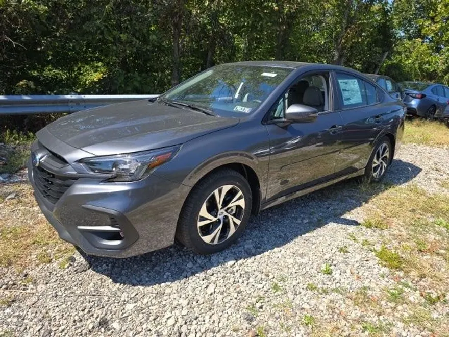2025 Subaru Legacy Premium photo 1